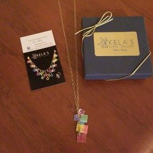 Color Changing Glass necklace NWT